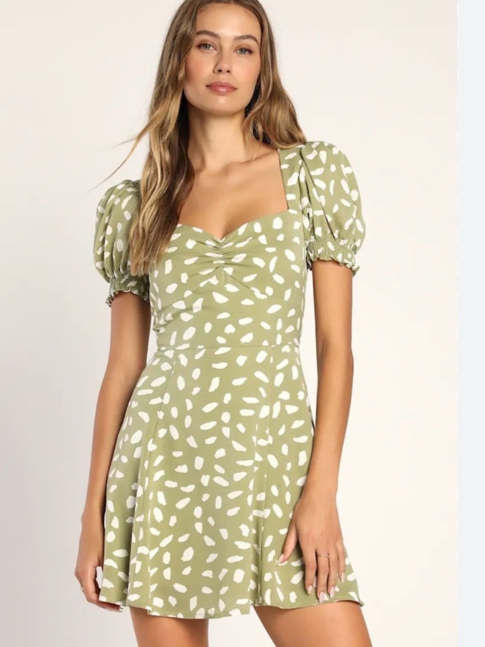Lulu's women’s Sage Green Puff-Sleeve
eve Mini Dress with White Spot Print. Larg